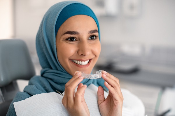 Invisalign Teeth Straightening Therapy Aftercare